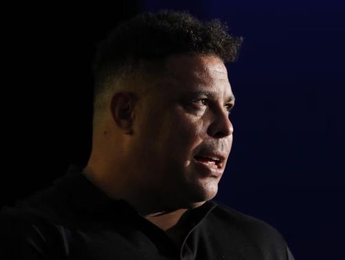  Nhiều NHM Brazil tự hỏi, nếu sinh ra trễ 20 năm, Ronaldo có thể còn lẫy lừng hơn nữa? 
