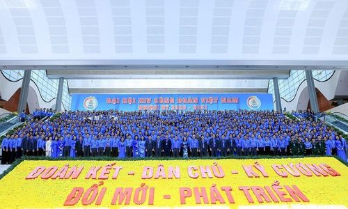 Các đại biểu chụp ảnh chung. Ảnh: Tuấn Anh - TTXVN
