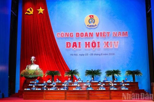 Đại hội cũng đề ra nhiều chương trình trọng tâm như phát triển đoàn viên, thành lập công đoàn cơ sở, tham gia xây dựng Đảng tại doanh nghiệp; đổi mới công tác tài chính công đoàn và nâng cao phúc lợi đoàn viên; công đoàn đồng hành với Chính phủ nâng cao năng suất lao động, thực hiện mục tiêu tăng trưởng hai con số.
