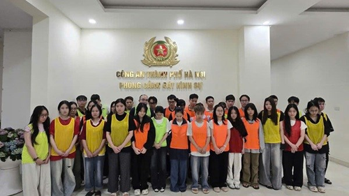 Khởi tố 18 bị can trong đường dây quảng bá website cờ bạc thu lợi hàng tỷ đồng. Ảnh: Công an TP Hà Nội
