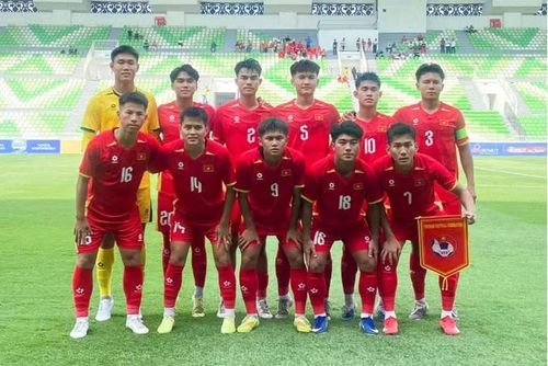 Sau lượt trận đầu tiên, U19 Việt Nam và U19 Indonesia cùng dẫn đầu bảng A với 3 điểm, hiệu số +3. U19 Myanmar và U19 Timor Leste cùng xếp cuối với 0 điểm và hiệu số -3.