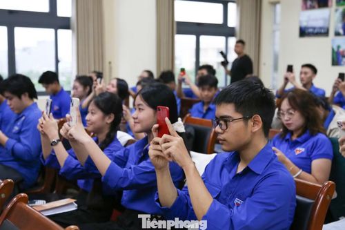 Thanh niên là lực lượng sử dụng mạng xã hội nhiều nhất, nhanh nhất và cũng có sức lan tỏa lớn nhất.