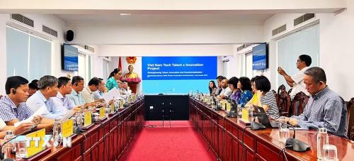 Quang cảnh buổi làm việc. (Ảnh: Ánh Tuyết/TTXVN)