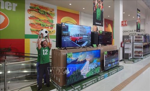 Mô hình cầu thủ bóng đá trong một trung tâm thương mại tại thủ đô Mexico City, Mexico.