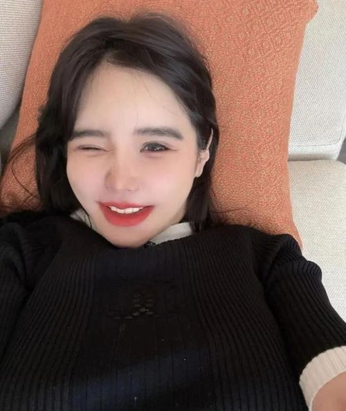 Nữ ca sĩ từng gặp vấn đề sức khỏe, gây ảnh hưởng đến việc trình diễn trên sân khấu. (Ảnh IGNV)