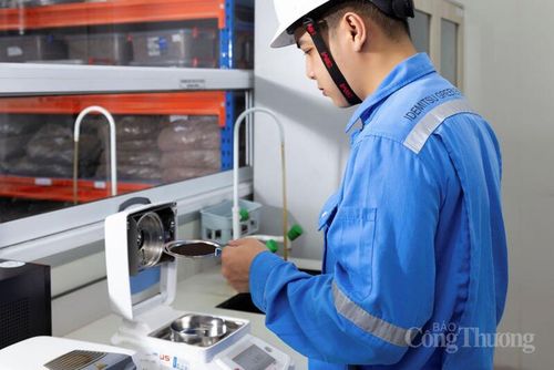 Sản phẩm được kiểm định trong phòng Lab