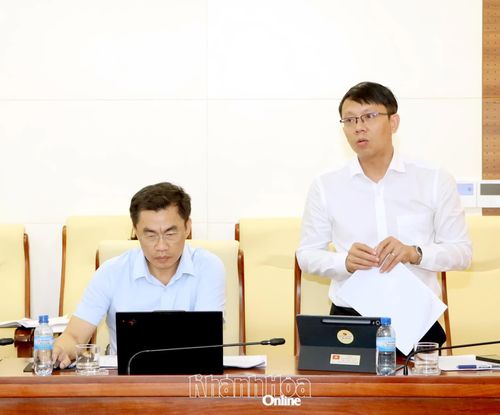 Đồng chí Nguyễn Thanh Hà phát biểu tại hội nghị.