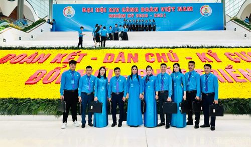Đoàn đại biểu Công đoàn tỉnh Lào Cai tham dự Đại hội Công đoàn Việt Nam lần thứ XIV.
