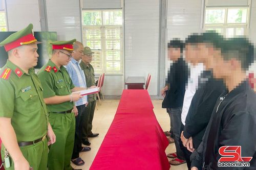 Cơ quan CSĐT (Phòng Cảnh sát Hình sự) thi hành các quyết định tố tụng đối với các đối tượng