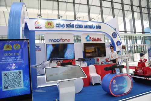 Không gian trưng bày công trình, sản phẩm, mô hình, giải pháp kỹ thuật và sáng kiến tiêu biểu của Công đoàn Quốc phòng, Công đoàn Công an Nhân dân.