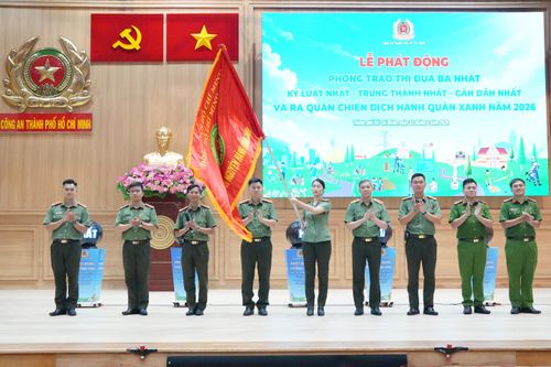 Công an TP. Hồ Chí Minh ra mắt ban chỉ huy Chiến dịch Hành quân xanh năm 2026. Ảnh: Thạc Hiếu
