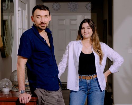  Jason Rymiszewski (trái) và Brooke Basacchi là bạn thân hơn 15 năm. Ảnh: Nic Antaya.