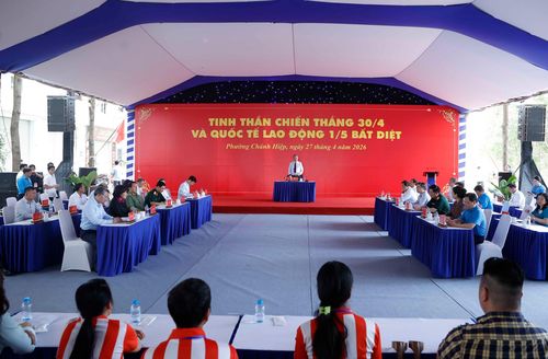 Tổng Bí thư, Chủ tịch nước Tô Lâm và đoàn công tác của Trung ương đến thăm, động viên công nhân, người lao động tại Thành phố Hồ Chí Minh ngày 27/4/2026. Ảnh: Thống Nhất – TTXVN
