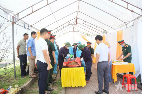 Mọi thao tác lấy mẫu hài cốt liệt sĩ phải tuân thủ nghiêm ngặt quy trình chuyên môn. 