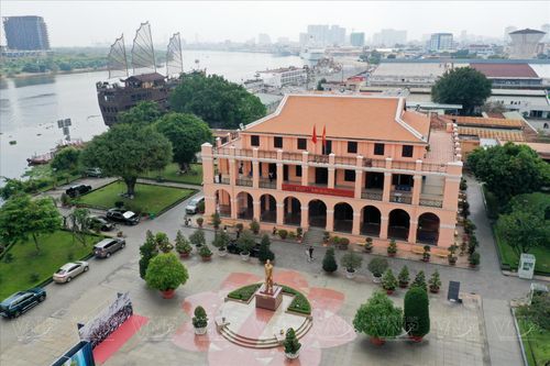 Bến Nhà Rồng, tên chính thức là Bảo tàng Hồ Chí Minh - Chi nhánh Thành phố Hồ Chí Minh.Ảnh: Báo ảnh Việt Nam/TTXVN