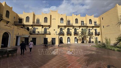 Khuôn viên của khách sạn AN tại tỉnh Biskra, Algeria. Ảnh: Nguyễn An/PV TTXVN tại Algeria.