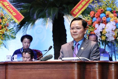 Ông Nguyễn Anh Tuấn, Ủy viên TƯ Đảng, Phó Chủ tịch UBTƯ MTTQ Việt Nam, Chủ tịch Tổng LĐLĐ Việt Nam, phát biểu khai mạc Đại hội