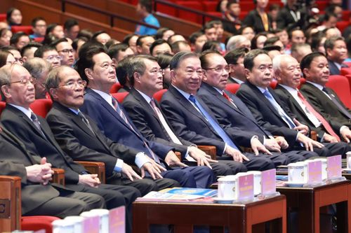 Tổng Bí thư, Chủ tịch nước Tô Lâm và các đồng chí lãnh đạo, nguyên lãnh đạo Đảng, Nhà nước dự Đại hội Công đoàn Việt Nam XIV