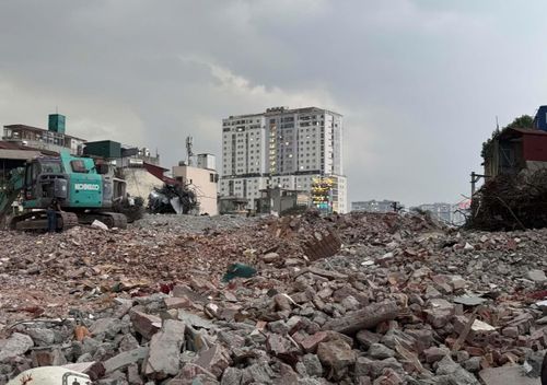 Đất, đá, gạch, bê tông và nhiều loại vật liệu trơ khác có thể được tái sử dụng sau khi xử lý đạt tiêu chuẩn kỹ thuật. Đây được xem là hướng đi giúp giảm khai thác tài nguyên tự nhiên và thúc đẩy ngành vật liệu xây dựng xanh. Ảnh: PV