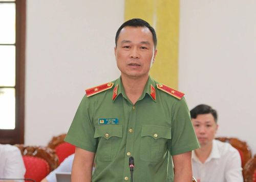 Thiếu tướng Tô Anh Dũng, Giám đốc Công an tỉnh phát biểu tại hội nghị.