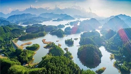 Hồ Núi Cốc.