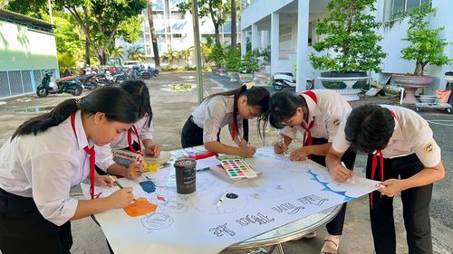 Trẻ em tham gia hoạt động tại Diễn đàn “Lắng nghe trẻ em nói” năm 2026 do Tỉnh đoàn, Hội đồng Đội tỉnh tổ chức. Ảnh: MI NI