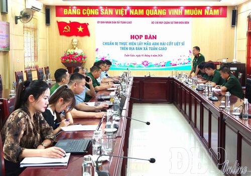 Xã Tuần Giáo và Bộ CHQS tỉnh họp bàn chuẩn bị lấy mẫu ADN hài cốt liệt sĩ trên địa bàn.