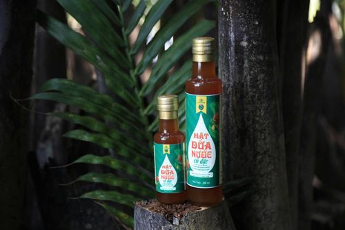  Mật dừa nước của anh Thương mang lại nguồn thu tốt cho anh khi khởi nghiệp tại quê nhà. Ảnh: N.Y 