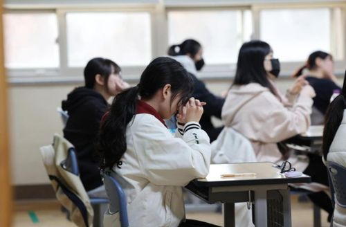 Trong xã hội Hàn Quốc, thành tích học tập từ lâu được gắn chặt với cơ hội nghề nghiệp và địa vị xã hội. Ảnh: Korea Times