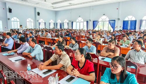 Sở Tư pháp tổ chức tập huấn truyền thông chính sách tại phường Giá Rai.