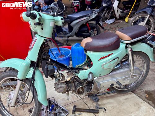 Nhiều chủ xe không tiếc tiền vệ sinh tổng thể trước khi đổ xăng E10.