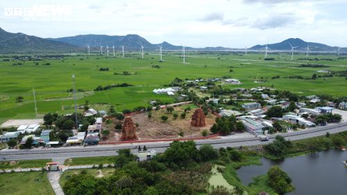 Địa phương cho rằng việc điều chỉnh hướng tuyến đường sắt tốc độ cao sẽ góp phần bảo vệ cảnh quan, môi trường khảo cổ học và tính toàn vẹn của di tích hơn 1.000 năm tuổi này.
