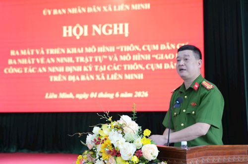 Trung tá Nguyễn Văn Canh, Phó Trưởng Công an xã Liên Minh, phát biểu tại hội nghị. Ảnh: Đỗ Văn Tùng