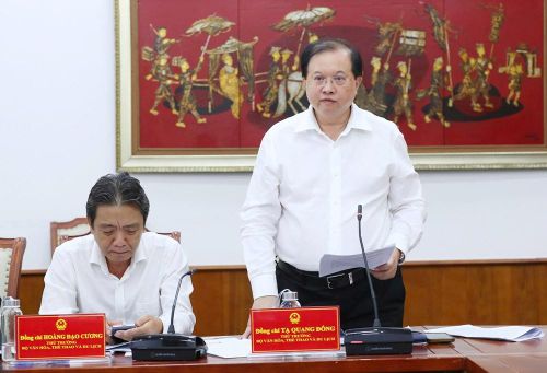 Thứ trưởng Tạ Quang Đông phát biểu tại cuộc họp