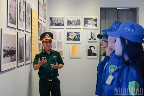 Được xem là điểm khởi đầu cho hành trình cách mạng lịch sử tại miền nam của Chủ tịch Hồ Chí Minh, suốt bao năm nay, căn nhà nhỏ số 5 Châu Văn Liêm luôn mở cửa phục vụ người dân, nhất là thế hệ trẻ đến tham quan.