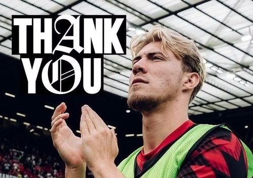 Man United chính thức chia tay Rasmus Hojlund sau khi Câu lạc bộ Napoli kích hoạt điều khoản mua đứt trị giá khoảng 38 triệu bảng.