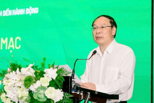 Thứ trưởng Bộ Nông nghiệp và Môi trường Lê Công Thành phát biểu tại Diễn đàn Quốc gia về Môi trường và Khí hậu 2026.