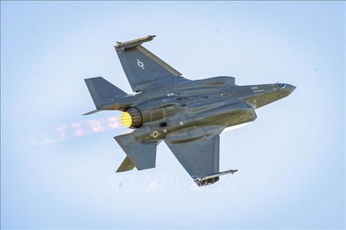 Hình ảnh tiêm kích tàng hình F-35 Lightning II. Ảnh: PAP/TTXVN