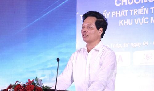 Ông Nguyễn Thành Diệu, Phó Chủ tịch UBND tỉnh Đồng Tháp phát biểu tại hội nghị. Ảnh: Hồng Nhung – TTXVN