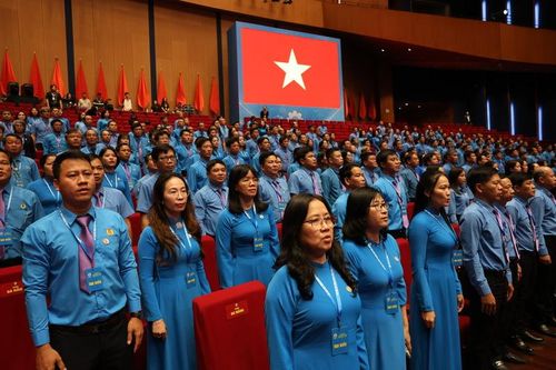 Đại hội kêu gọi toàn thể cán bộ công đoàn, đoàn viên, công nhân, viên chức, lao động cả nước quyết tâm thực hiện thắng lợi Nghị quyết Đại hội XIV Công đoàn Việt Nam. Ảnh: Nguyễn Hải