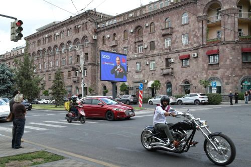 Bầu cử Armenia: Phép thử chiến lược giữa EU và Nga. Ảnh: Reuters.