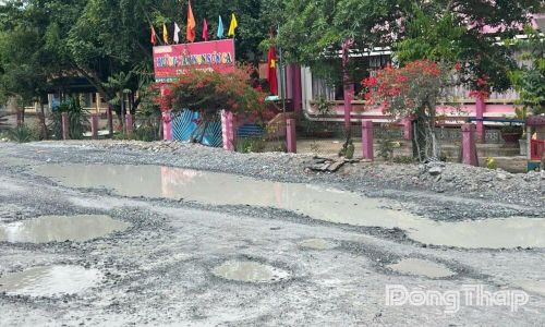 Quốc lộ 30 xuống cấp, cần duy tu bảo dưỡng.
