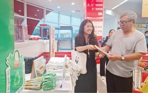 Mô hình cho thuê túi tái chế tại các siêu thị sẽ góp phần lan tỏa lối sống xanh