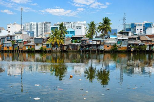 TP. Hồ Chí Minh điều chỉnh chỉ tiêu di dời nhà ven kênh rạch từ 20.000 căn lên khoảng 40.000 căn