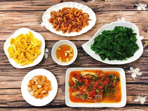 Món ăn chế biến đơn giản nhưng cũng không kém phần bổ dưỡng cho mâm cơm gia đình.