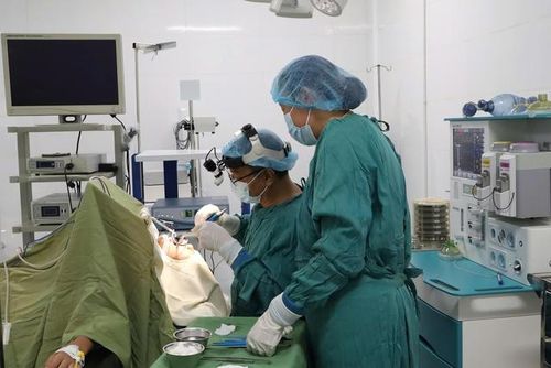 Cắt amidan bằng dao laser tại Trung tâm Y tế Tiên Điền
