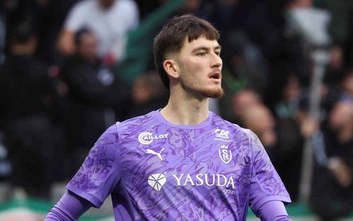 Jaouen trở thành tân binh đầu tiên của Newcastle hè này.