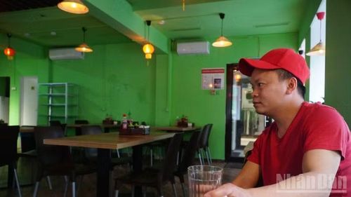 Anh Cường "đau đầu" vì chưa tìm được đầu bếp. (Ảnh: THANH THỂ)