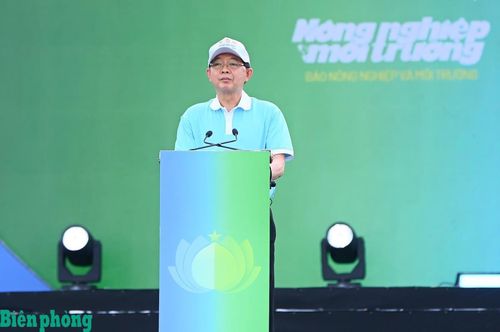 Đồng chí Hồ Quốc Dũng phát biểu tại buổi lễ. Ảnh: Viết Lam