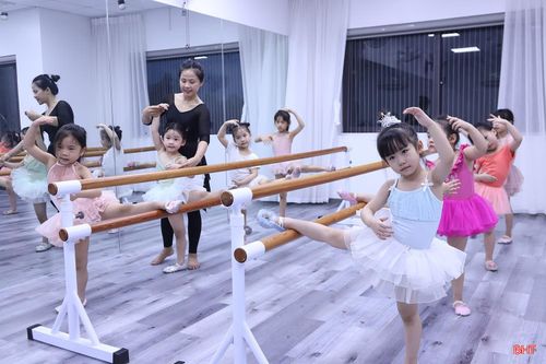 Bộ môn múa phù hợp với trẻ nhỏ ở các lứa tuổi khác nhau.